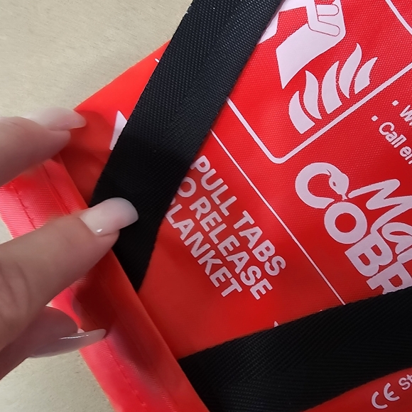 NWT Mart Cobra First Response Fire Blanket  40 x 40 inch - Picture 9 of 10